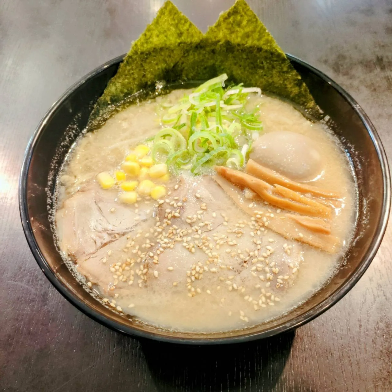 こってりとんこつらーめん