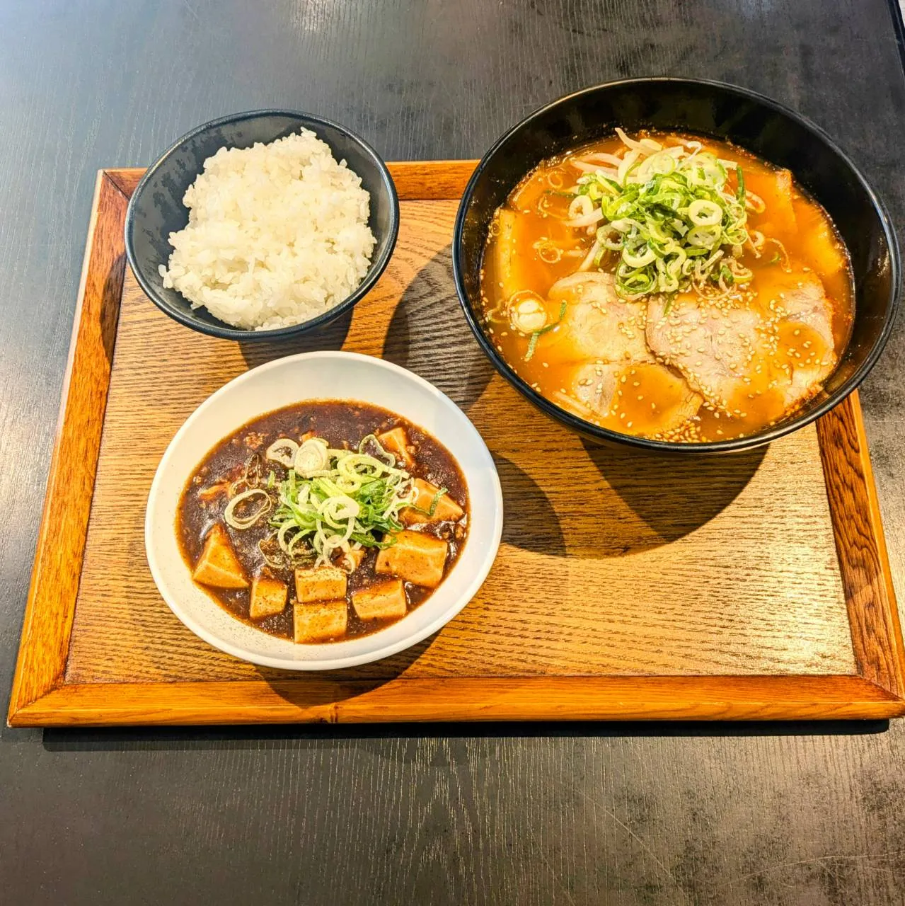 店長気まぐれメニュー麻婆豆腐セット